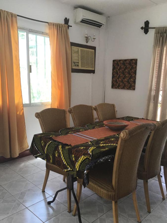 Anns Guesthouse Bakaugambia Exterior photo